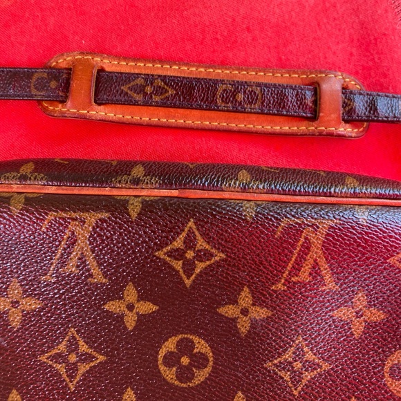 Louis Vuitton Monogram Pochette Marley Bandouliere - Picture 16 of 16